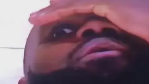 特维斯怒火中烧，阿甲42胜33再战！惊天对决，悬念四起！